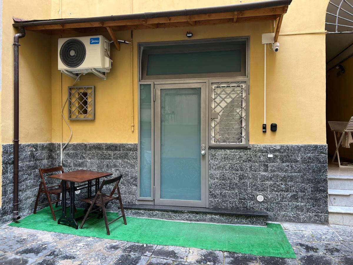 Apartamento Casa Fiore Nápoles Exterior foto